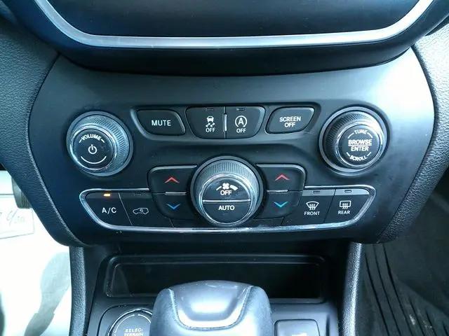 2021 Jeep Cherokee Latitude Lux 4x4