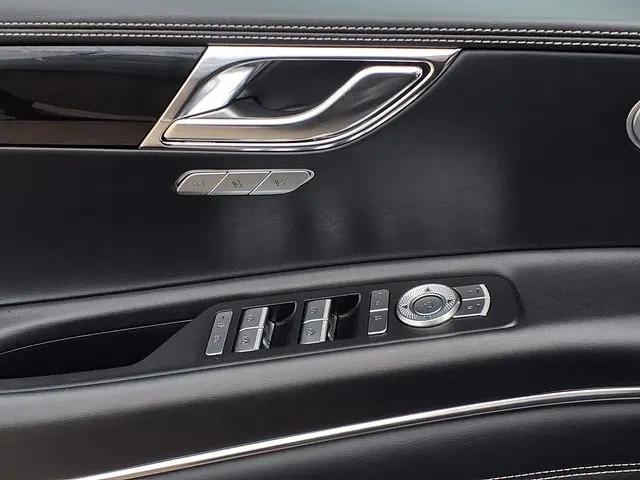 2025 Genesis GV80 2.5T Standard AWD
