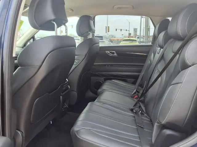 2025 Genesis GV80 2.5T Standard AWD