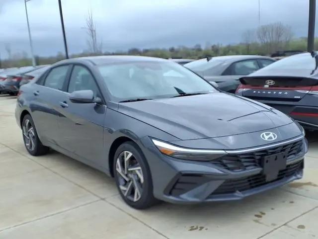 2026 Hyundai Elantra Limited for sale in Springfield, IL