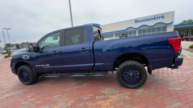 2022 Nissan Titan XD Crew Cab SV 4x4