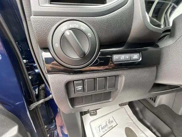 2022 Nissan Titan XD Crew Cab SV 4x4