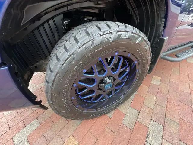 2022 Nissan Titan XD Crew Cab SV 4x4