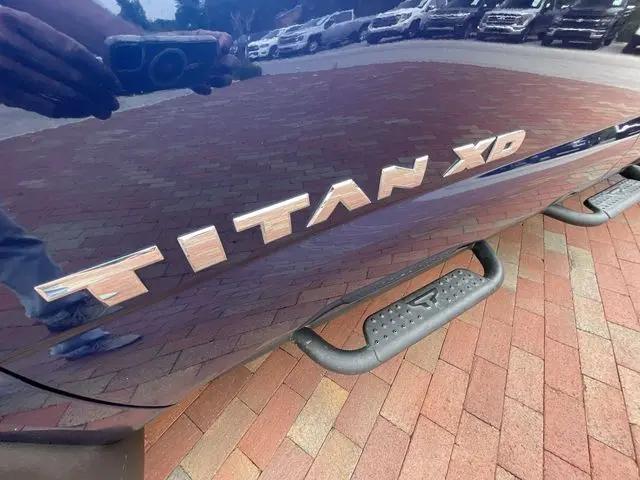 2022 Nissan Titan XD Crew Cab SV 4x4