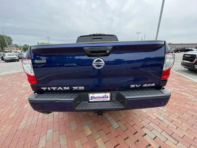 2022 Nissan Titan XD Crew Cab SV 4x4