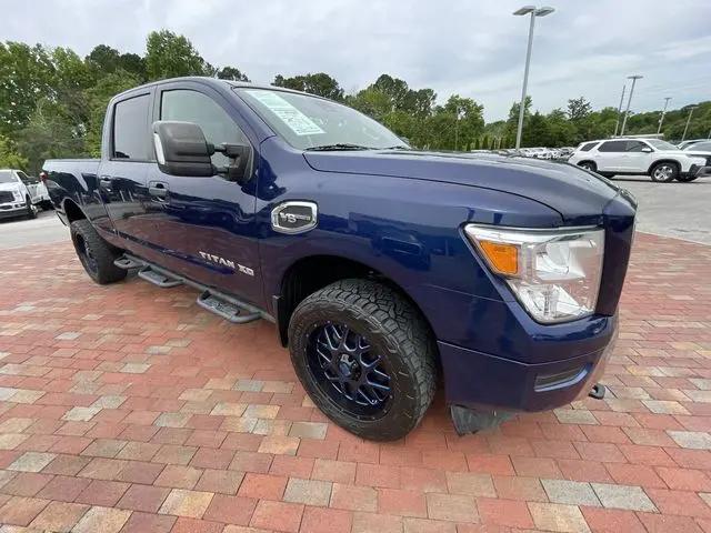 2022 Nissan Titan XD Crew Cab SV 4x4