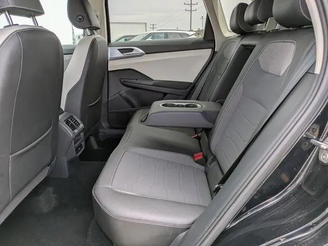 2025 Volkswagen Taos 1.5T SE