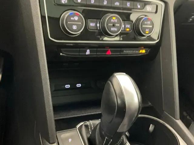 2021 Volkswagen Atlas 3.6L V6 SEL Premium R-Line