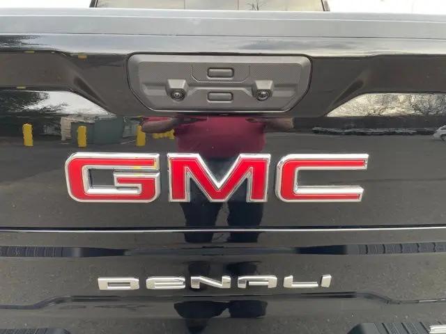 2025 GMC Sierra 1500 4WD Crew Cab Short Box Denali