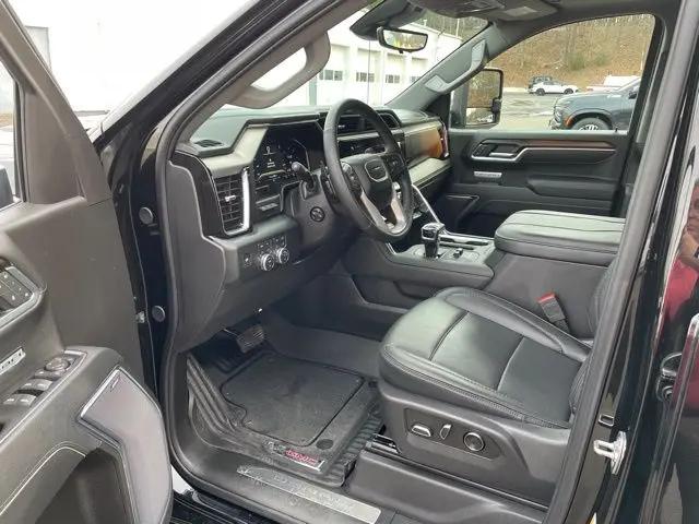 2025 GMC Sierra 1500 4WD Crew Cab Short Box Denali