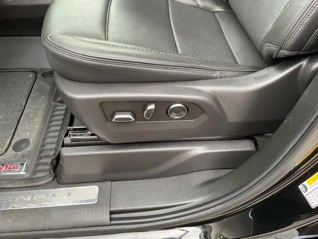 2025 GMC Sierra 1500 4WD Crew Cab Short Box Denali