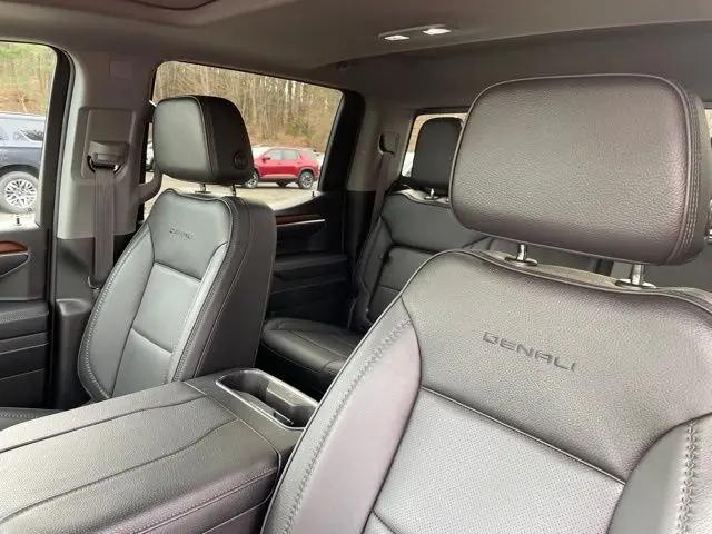 2025 GMC Sierra 1500 4WD Crew Cab Short Box Denali