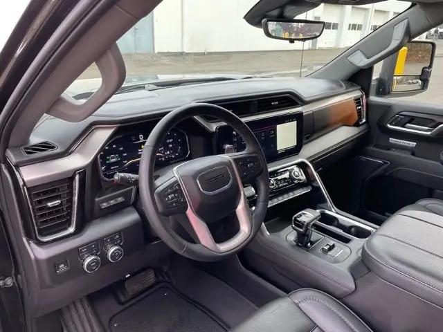 2025 GMC Sierra 1500 4WD Crew Cab Short Box Denali
