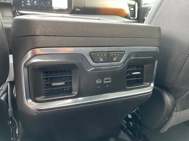 2025 GMC Sierra 1500 4WD Crew Cab Short Box Denali