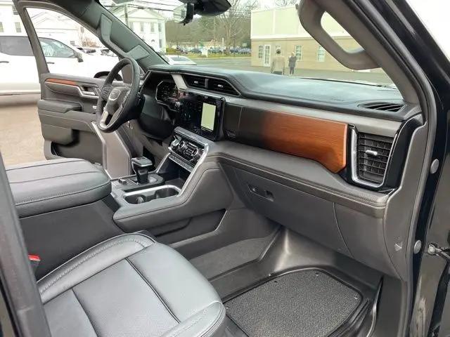 2025 GMC Sierra 1500 4WD Crew Cab Short Box Denali