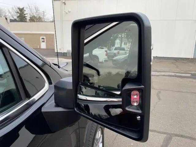 2025 GMC Sierra 1500 4WD Crew Cab Short Box Denali