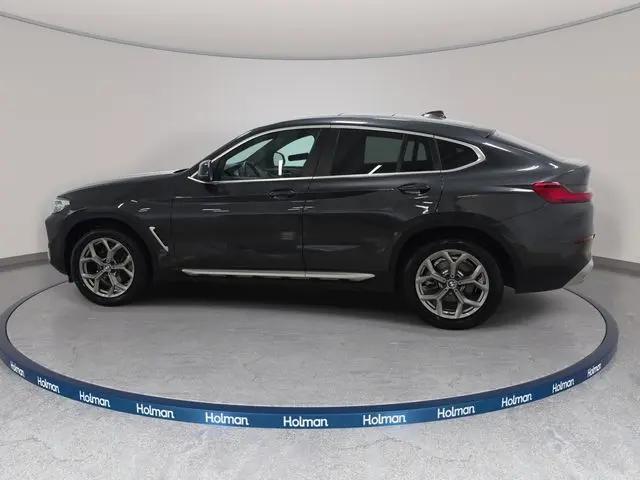 2025 BMW X4 xDrive30i