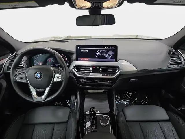 2025 BMW X4 xDrive30i