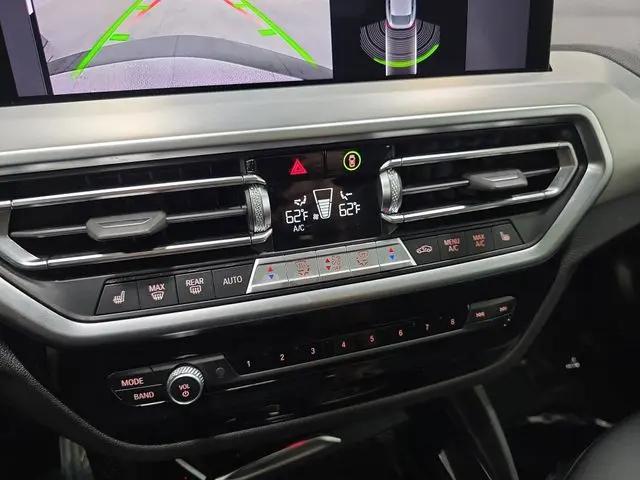 2025 BMW X4 xDrive30i