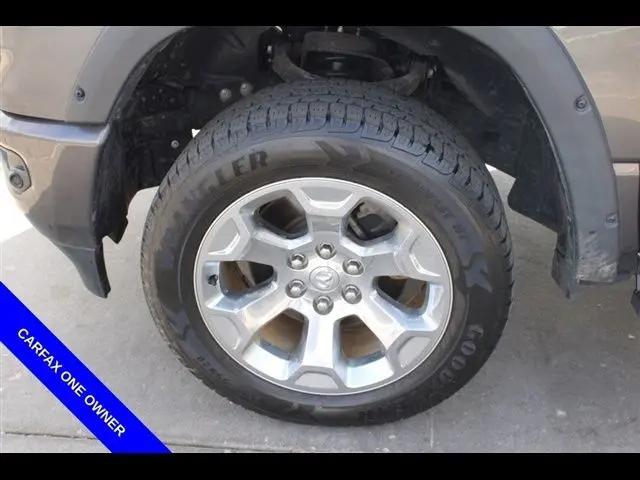2020 Ram 1500 Big Horn Crew Cab 4x4 5'7" Box