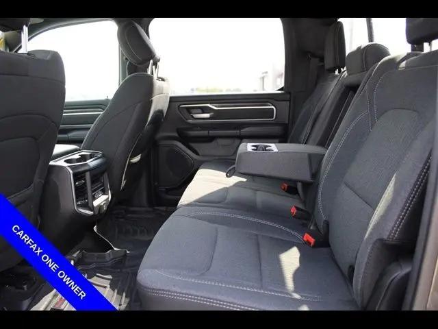 2020 Ram 1500 Big Horn Crew Cab 4x4 5'7" Box