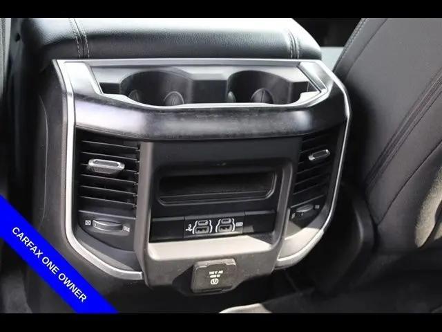 2020 Ram 1500 Big Horn Crew Cab 4x4 5'7" Box