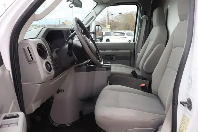 2018 Ford E-350 Cutaway E-350