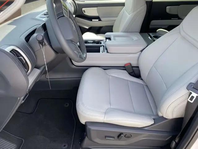 2026 Ford Expedition Max Active MAX