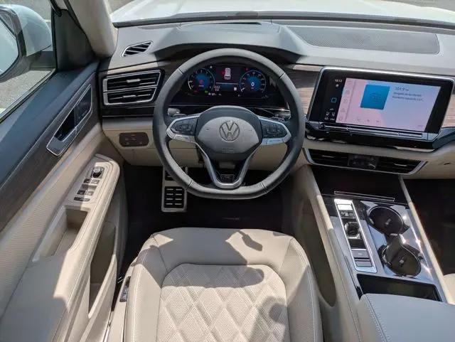 2026 Volkswagen Atlas SEL Premium R-Line