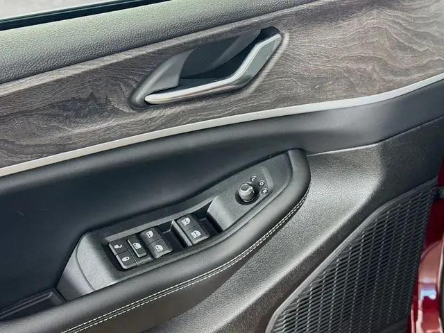 2026 Jeep Grand Cherokee L Altitude 4x4