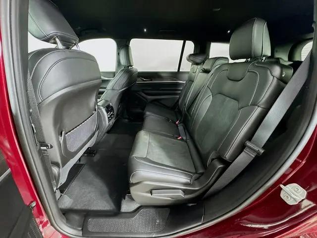 2026 Jeep Grand Cherokee L Altitude 4x4