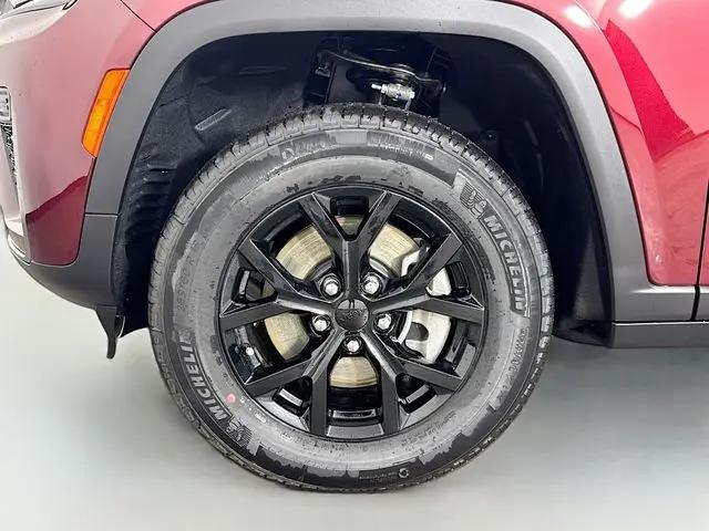 2026 Jeep Grand Cherokee L Altitude 4x4