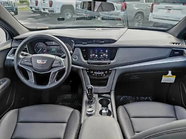 2026 Cadillac XT5 Luxury AWD