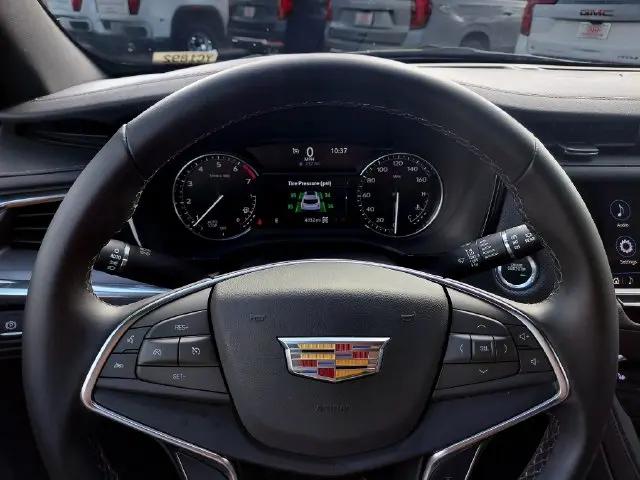 2026 Cadillac XT5 Luxury AWD