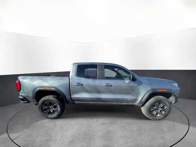 2025 GMC Canyon 2WD Elevation