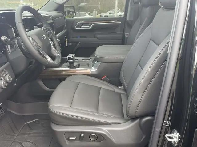 2026 Chevrolet Silverado 1500 4WD Crew Cab Short Bed RST