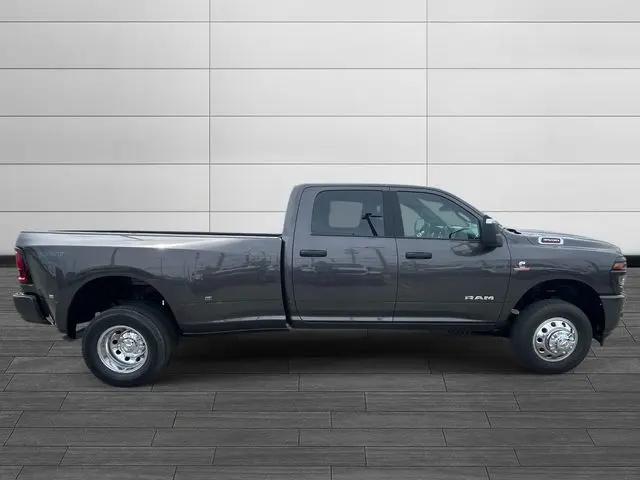 2026 Ram 3500 Big Horn Crew Cab 4x4 8' Box