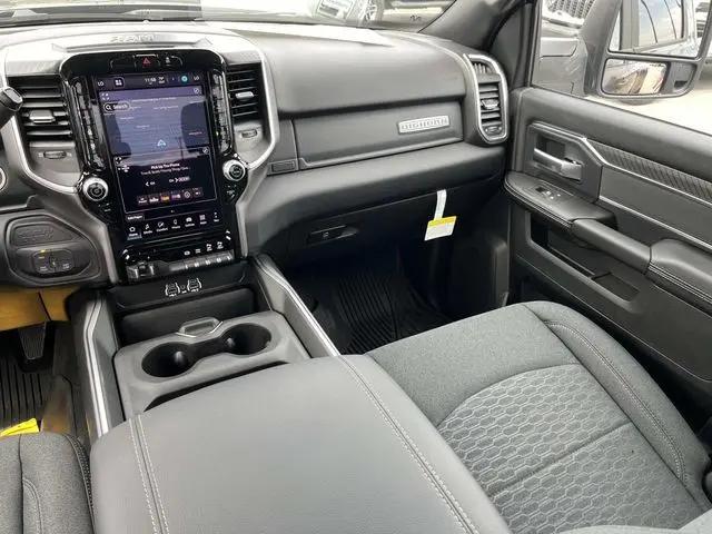 2026 Ram 3500 Big Horn Crew Cab 4x4 8' Box