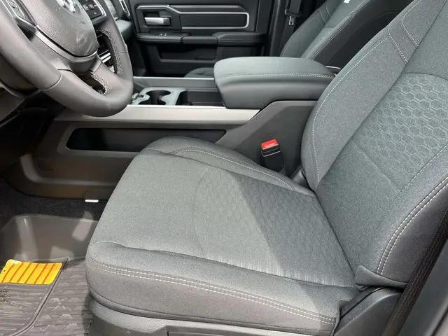2026 Ram 3500 Big Horn Crew Cab 4x4 8' Box
