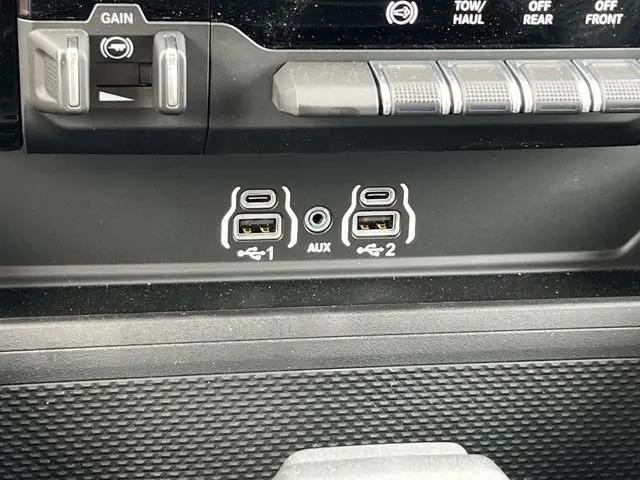 2026 Ram 3500 Big Horn Crew Cab 4x4 8' Box