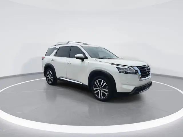 2024 Nissan Pathfinder Platinum 4WD