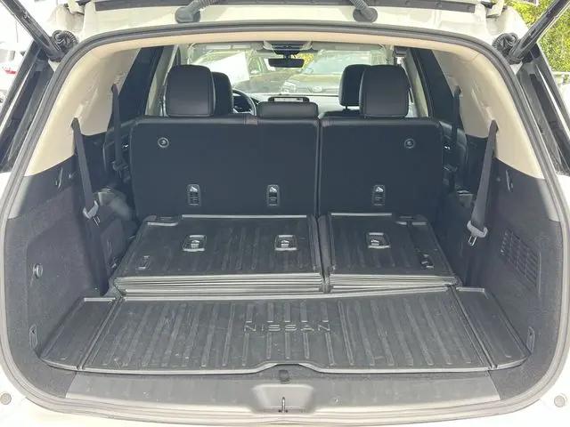 2024 Nissan Pathfinder Platinum 4WD