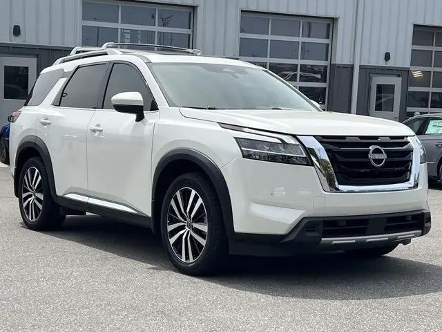2024 Nissan Pathfinder Platinum 4WD