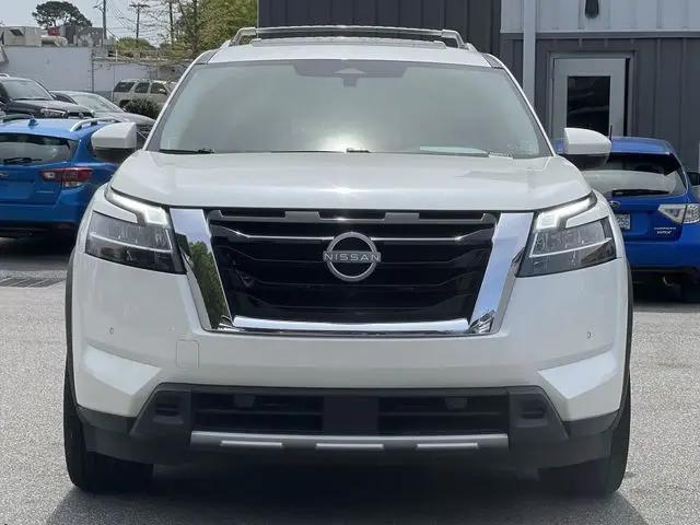 2024 Nissan Pathfinder Platinum 4WD