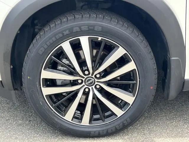 2024 Nissan Pathfinder Platinum 4WD