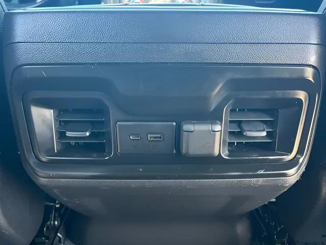 2020 Chevrolet Silverado 1500 4WD Crew Cab Short Bed RST