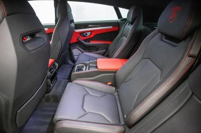2022 Lamborghini Urus Graphite Capsule