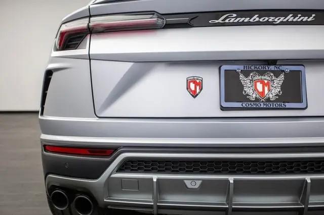 2022 Lamborghini Urus Graphite Capsule