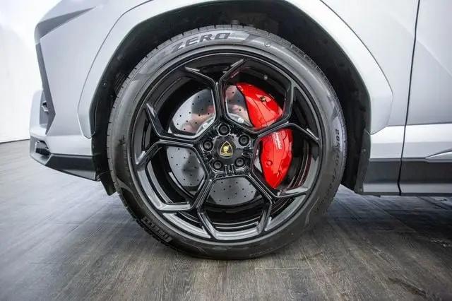 2022 Lamborghini Urus Graphite Capsule