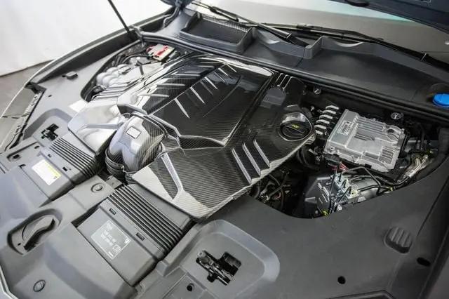 2022 Lamborghini Urus Graphite Capsule
